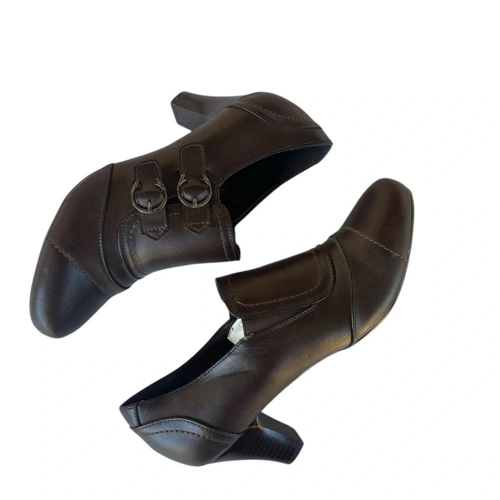 Women's Brown Leather Buckle Dress Heels
